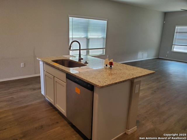 Image 3 of 12 For 3468 Redbud