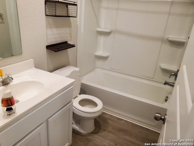 Image 6 of 12 For 3468 Redbud