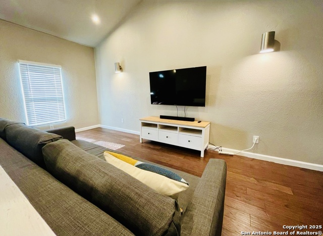 Image 6 of 22 For 2007 Lamar