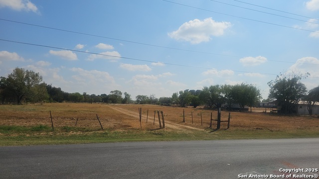 Details for 18000 Wisdom Rd, Lytle, TX 78052