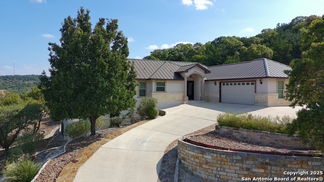 Listing photo id 1 for 24003 Verde River