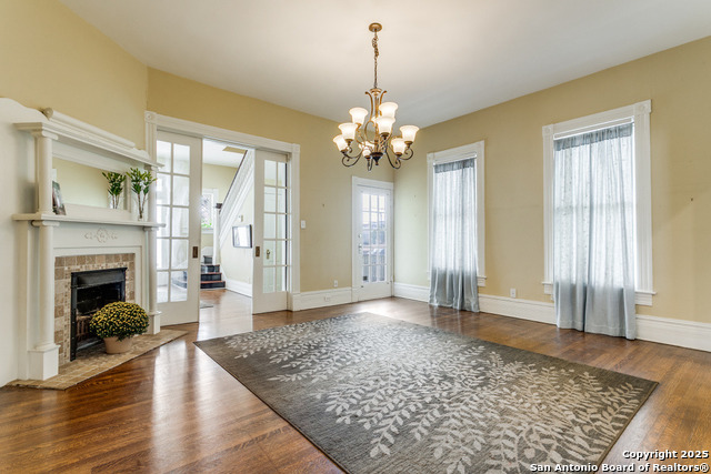 Listing photo id 19 for 305 Ashby W