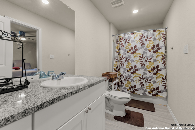 Image 16 of 21 For 5726 Leisure Cres