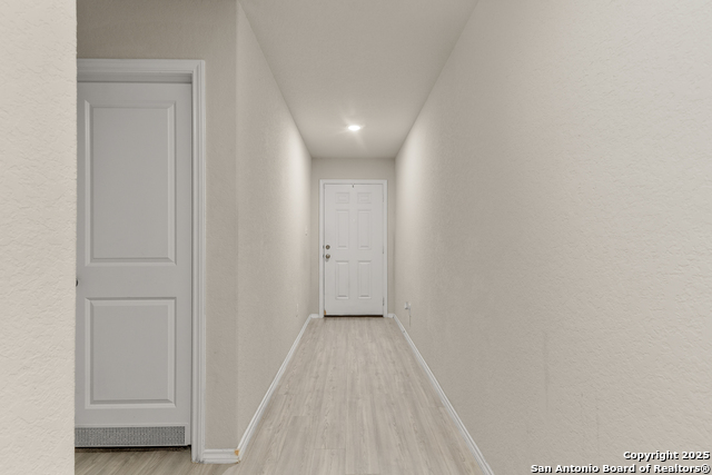 Image 5 of 21 For 5726 Leisure Cres