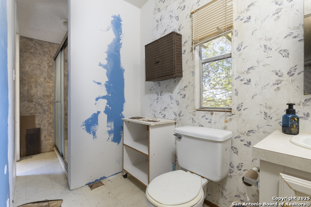 Image 17 of 34 For 13155 Laguna