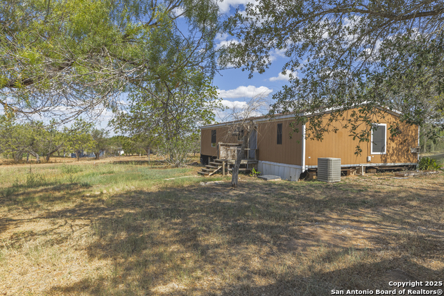 Image 18 of 34 For 13155 Laguna