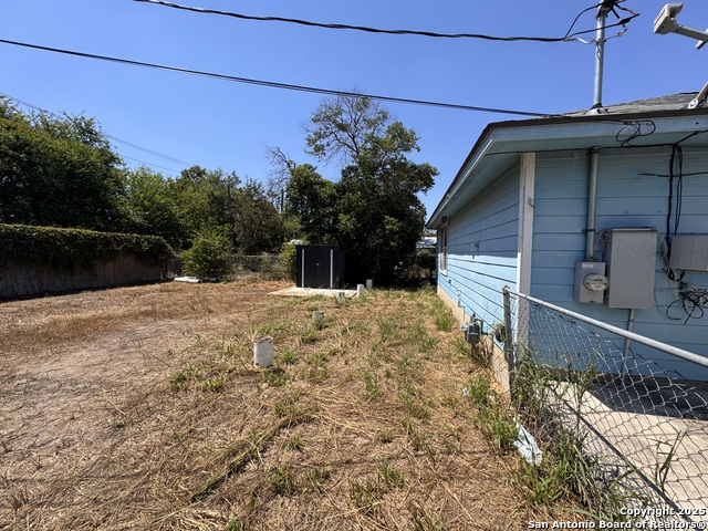 Image 10 of 13 For 3038 Gerald W