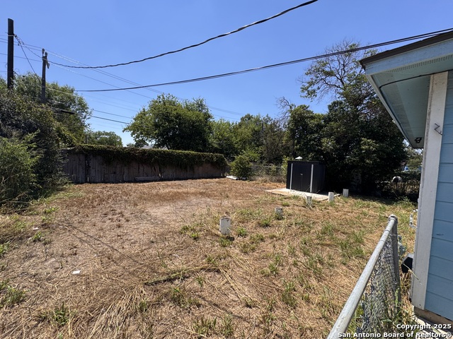 Image 11 of 13 For 3038 Gerald W