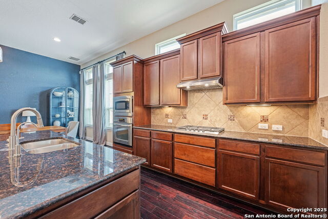 Listing photo id 10 for 8526 Nichols Rim