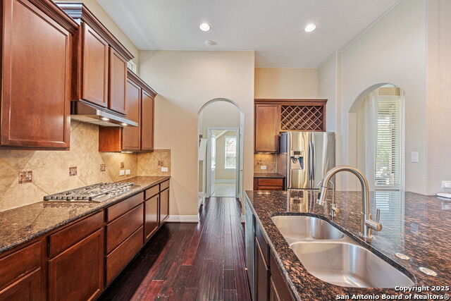 Listing photo id 11 for 8526 Nichols Rim