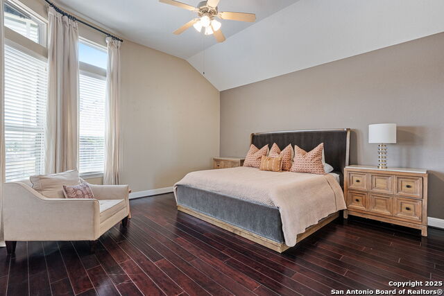 Listing photo id 13 for 8526 Nichols Rim