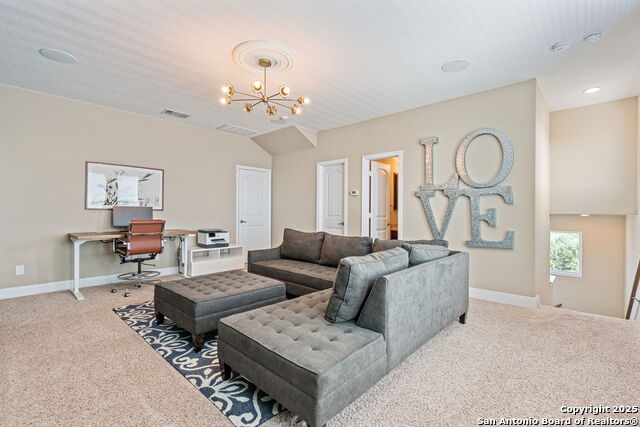 Listing photo id 18 for 8526 Nichols Rim