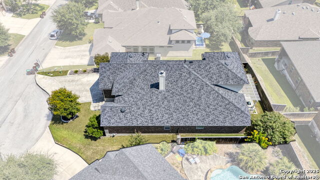 Listing photo id 32 for 8526 Nichols Rim