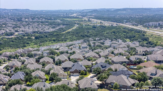 Listing photo id 41 for 8526 Nichols Rim