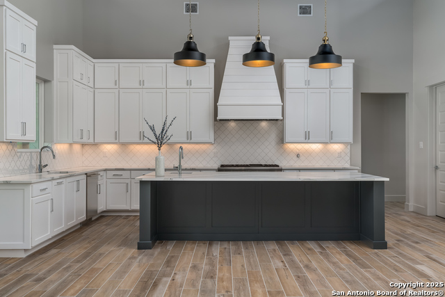 Image 11 of 40 For 24403 Tres Arroyos