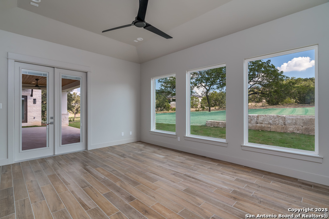 Image 30 of 40 For 24403 Tres Arroyos