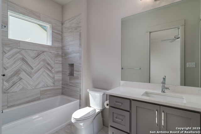 Image 34 of 40 For 24403 Tres Arroyos