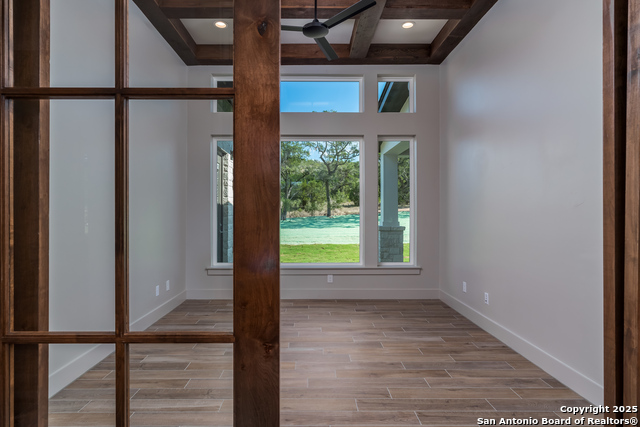 Image 5 of 40 For 24403 Tres Arroyos