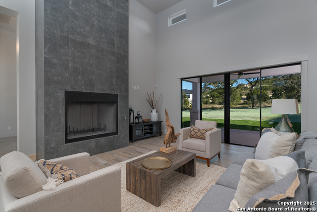 Image 9 of 40 For 24403 Tres Arroyos