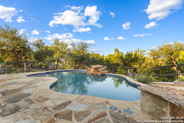 Image 24 of 51 For 1023 Silent Hollow