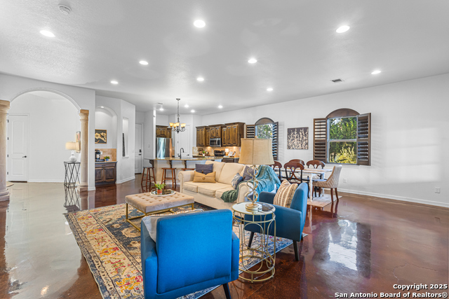 Image 5 of 51 For 1023 Silent Hollow