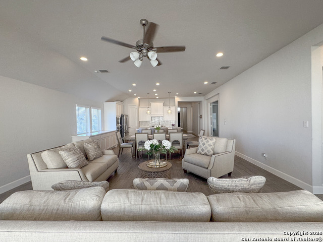 Image 13 of 52 For 4420 Amen Corner