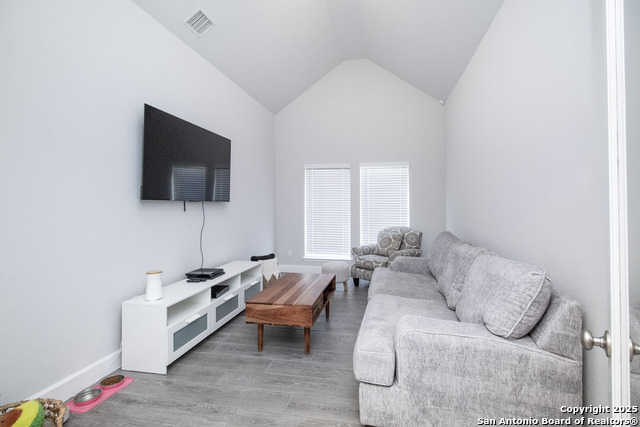 Image 15 of 52 For 4420 Amen Corner