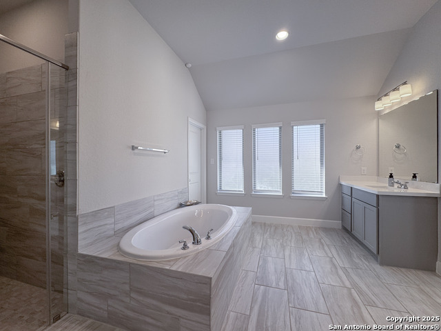 Image 17 of 52 For 4420 Amen Corner