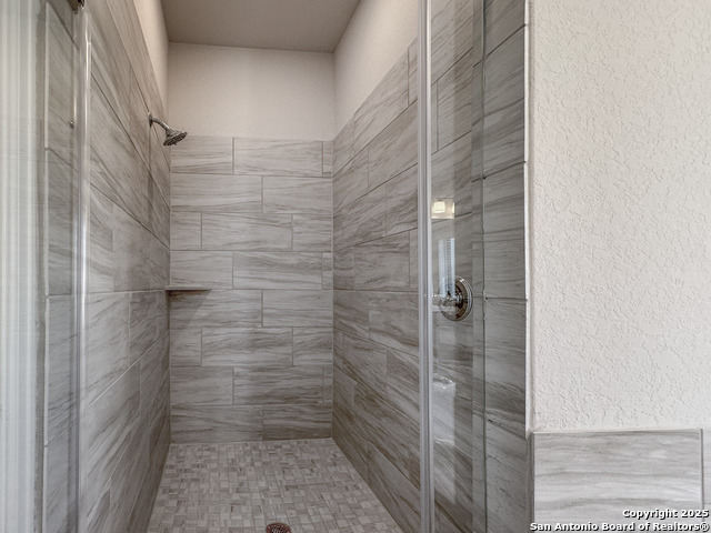 Image 21 of 52 For 4420 Amen Corner