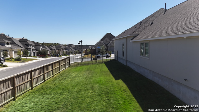 Image 38 of 52 For 4420 Amen Corner