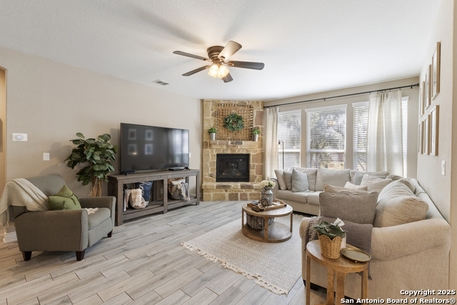 Image 11 of 33 For 10714 Cactus Way