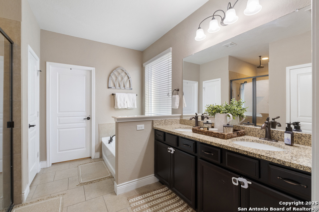 Image 15 of 33 For 10714 Cactus Way