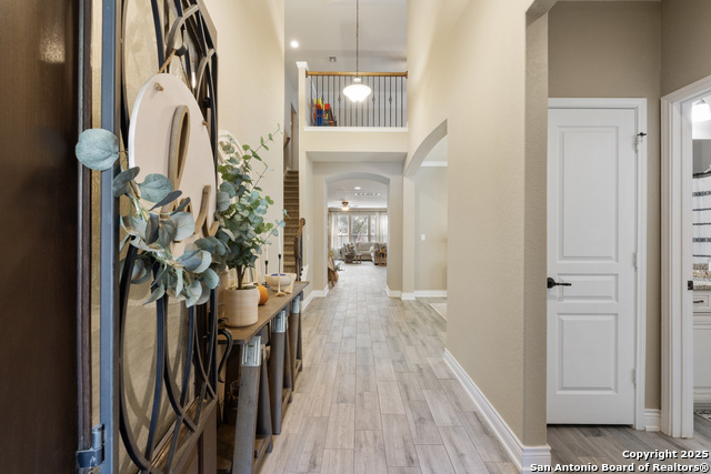 Image 3 of 33 For 10714 Cactus Way