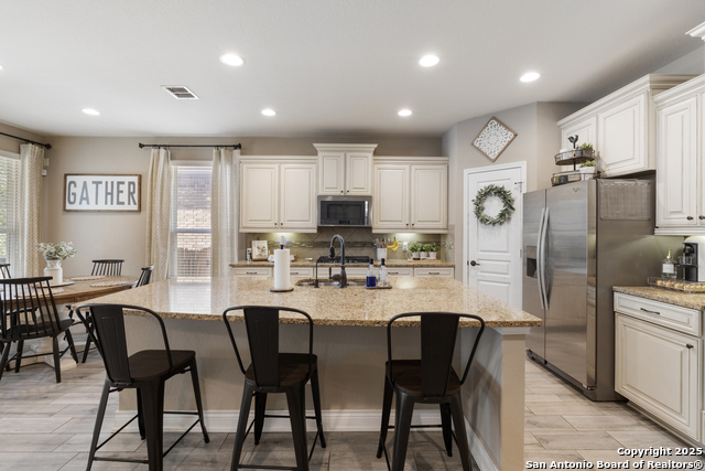 Image 7 of 33 For 10714 Cactus Way