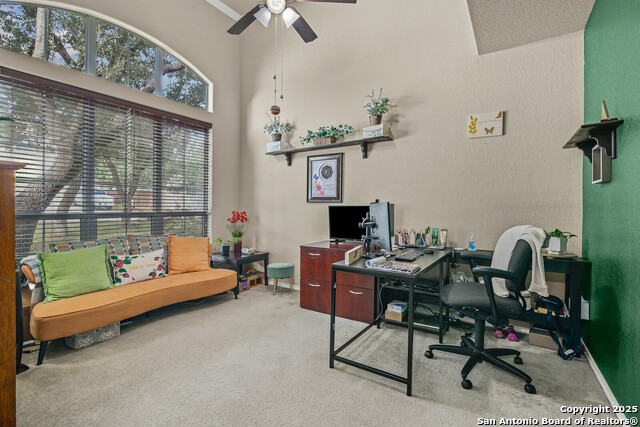 Image 16 of 32 For 25514 Thomas Oaks