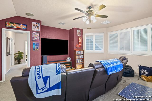 Image 21 of 32 For 25514 Thomas Oaks