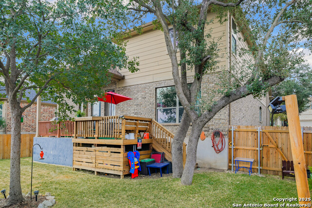 Image 31 of 32 For 25514 Thomas Oaks