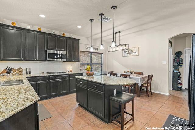 Image 9 of 32 For 25514 Thomas Oaks