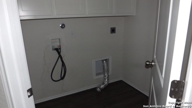 Image 17 of 38 For 8329 Morningside Place