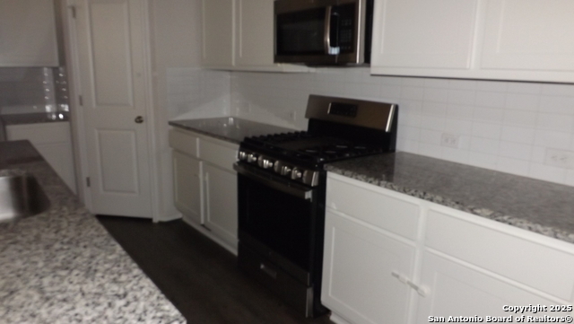 Image 18 of 38 For 8329 Morningside Place