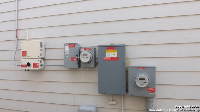 Image 9 of 38 For 8329 Morningside Place