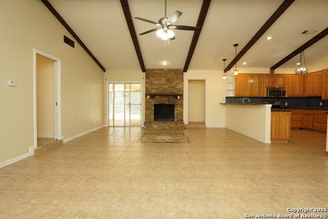 Image 15 of 32 For 341 Malone Dr W