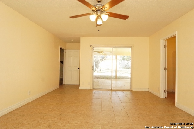 Image 19 of 32 For 341 Malone Dr W