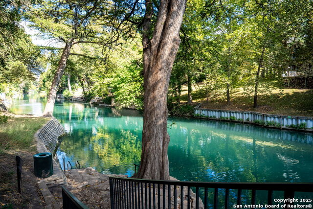 Details for 371 Lincoln St W B114, New Braunfels, TX 78130