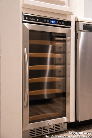 Image 11 of 33 For 371 Lincoln St W B114