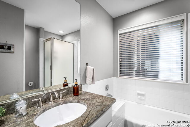 Image 18 of 33 For 371 Lincoln St W B114