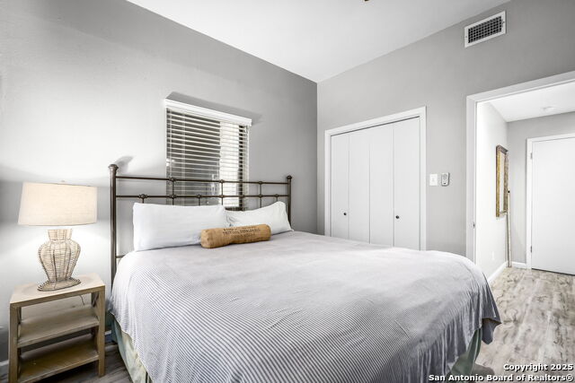 Image 22 of 33 For 371 Lincoln St W B114