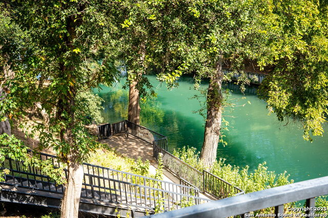 Image 28 of 33 For 371 Lincoln St W B114