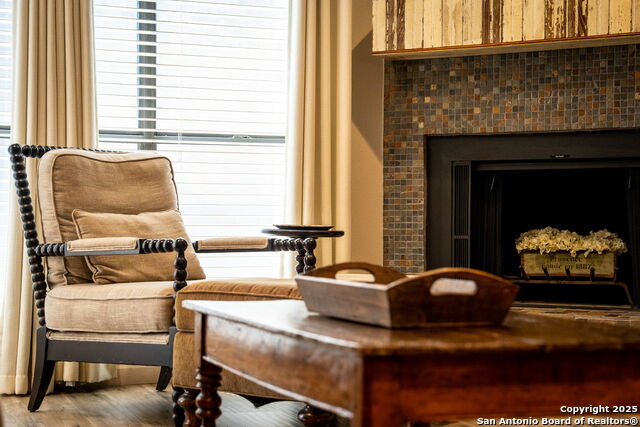 Image 5 of 33 For 371 Lincoln St W B114