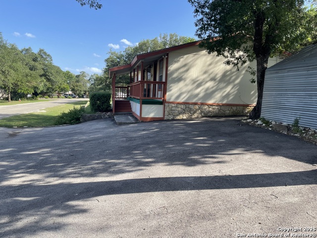 Image 10 of 52 For 113 Creekview